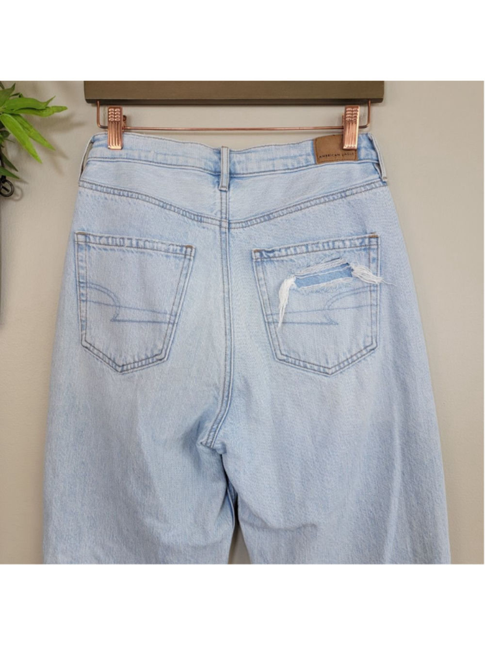 AE 6 American Eagle Highest Rise 90s Boyfriend Jeans Distressed Light Wash Raw - Picture 7 of 11